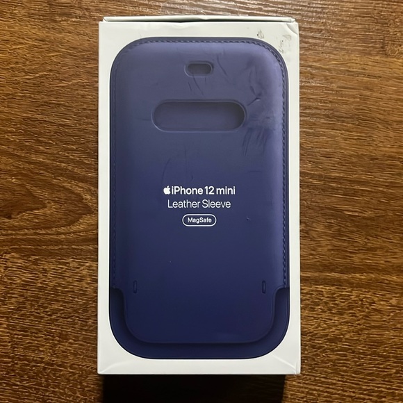 iPhone 12 Mini Leather Sleeve NWT - Picture 1 of 5